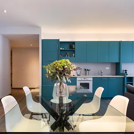 Modern Hypercenter 3br + View 180° 아파트